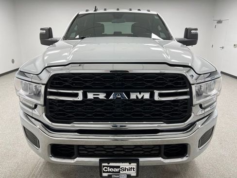 Used 2024 RAM 2500 Tradesman w/ Chrome Appearance Group AWD/4WD image 3