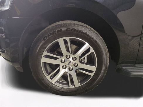 Used 2024 Ford Expedition Limited AWD/4WD image 11
