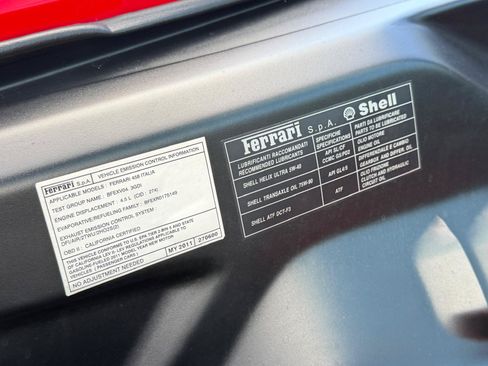 Used 2011 Ferrari 458 Italia Coupe RWD image 64