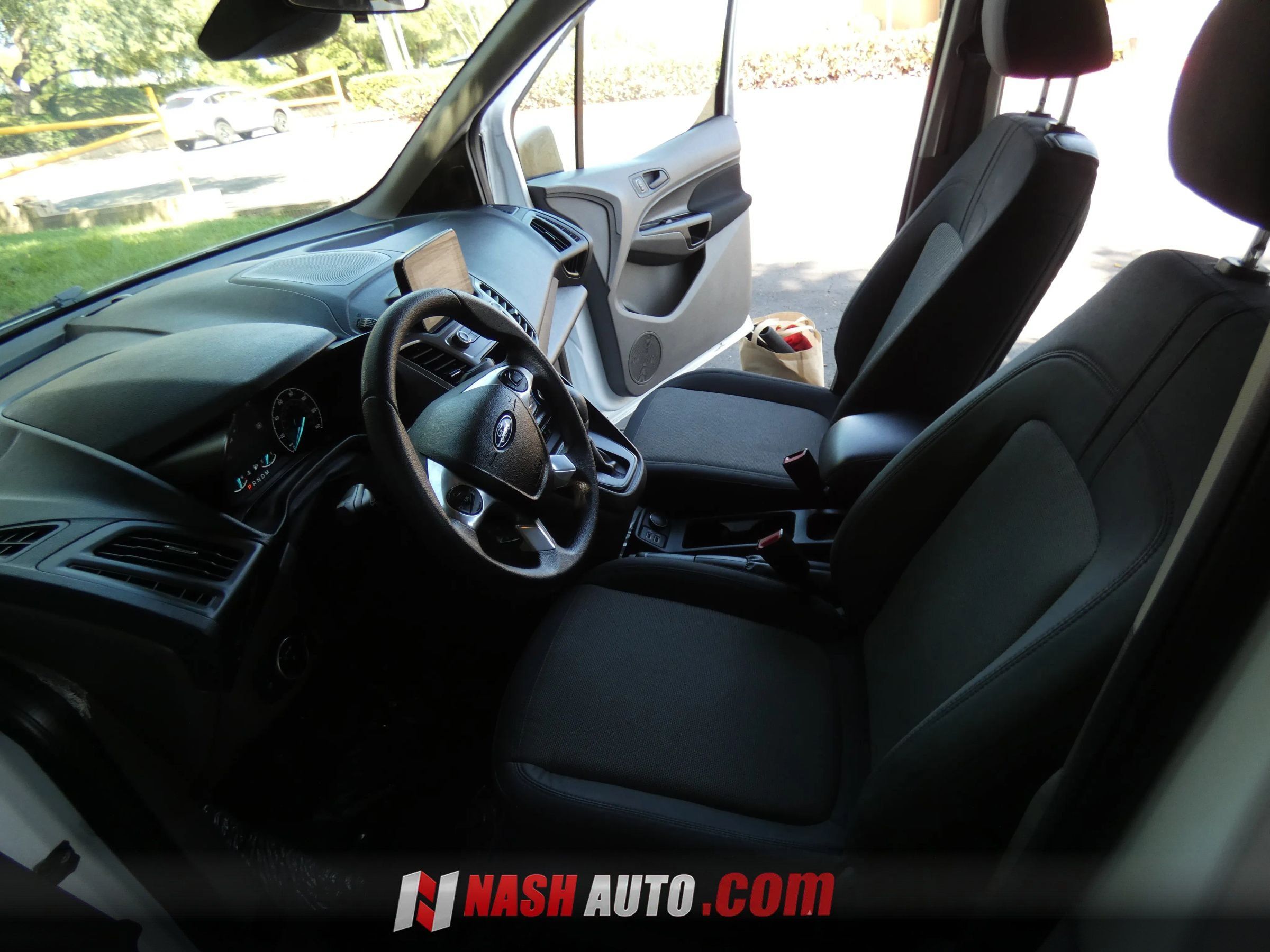 Used 2019 Ford Transit Connect XL FWD image 45