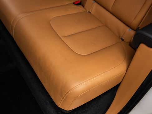 Certified 2022 Rolls-Royce Cullinan image 40