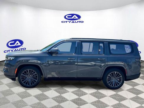 Used 2022 Jeep Grand Wagoneer Series III AWD/4WD image 7