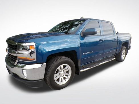 Used 2018 Chevrolet Silverado 1500 LT w/ All Star Edition AWD/4WD image 2