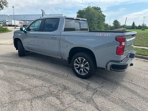 Used 2025 Chevrolet Silverado 1500 RST w/ Convenience Package II AWD/4WD image 2