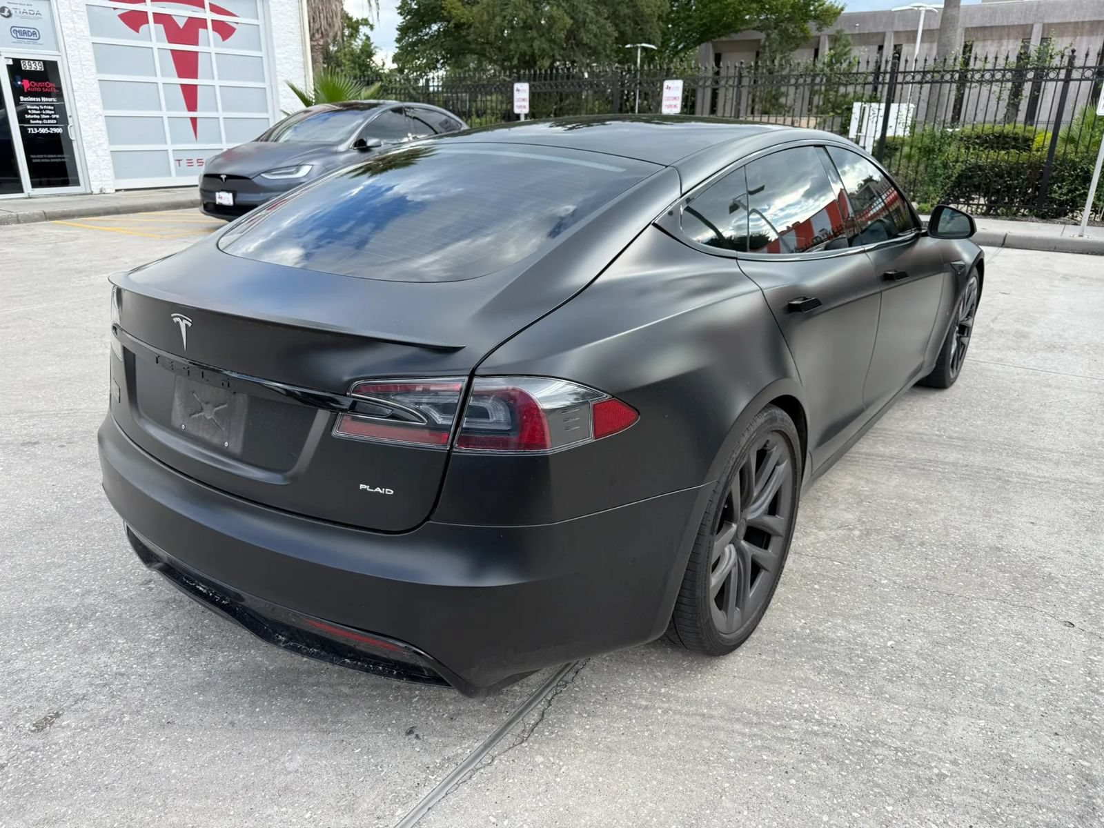 Used 2021 Tesla Model S Plaid AWD/4WD image 3
