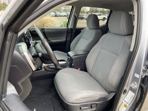 Used 2021 Toyota Tacoma SR5 image 17