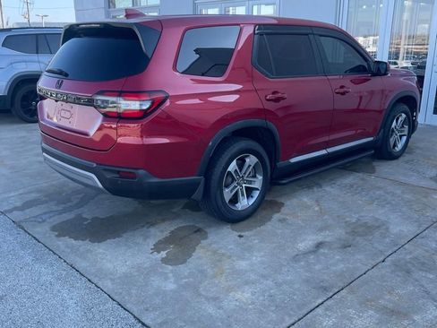 Used 2023 Honda Pilot EX-L image 3