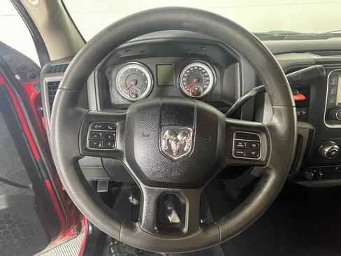 Used 2018 RAM 3500 Tradesman w/ Chrome Appearance Group RWD image 16