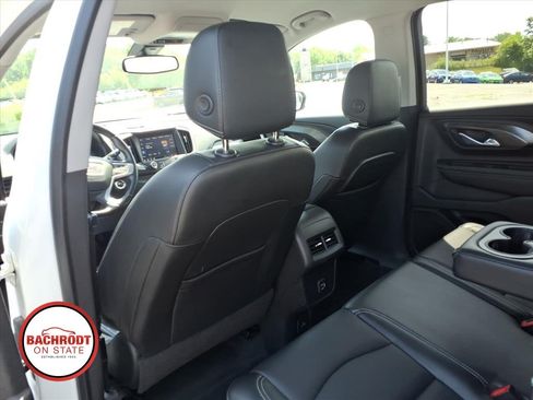 Used 2022 GMC Terrain SLT AWD/4WD image 26