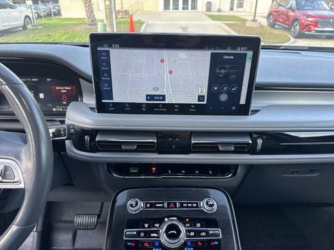 Used 2021 Lincoln Nautilus Reserve w/ Class II Trailer Tow Package image 26