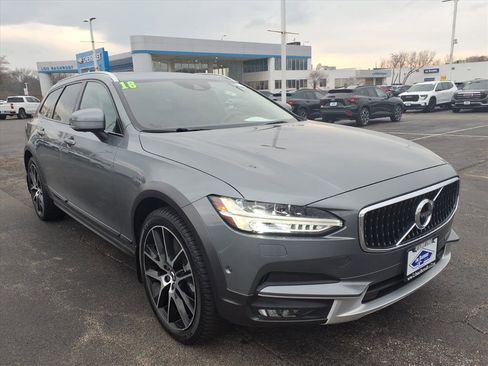Used 2018 Volvo V90 T6 Cross Country w/ Convenience Package AWD/4WD image 1