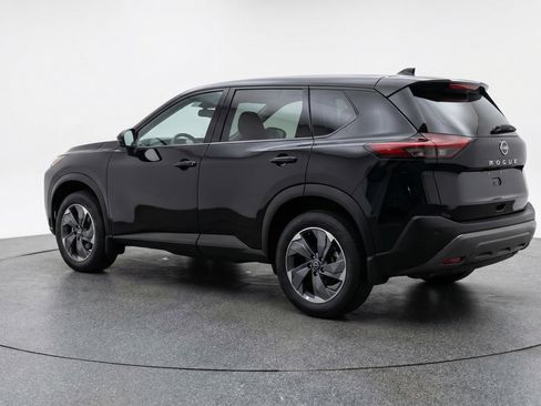 Used 2025 Nissan Rogue SV image 6