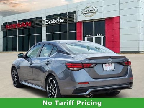 Used 2025 Nissan Sentra SR FWD image 5