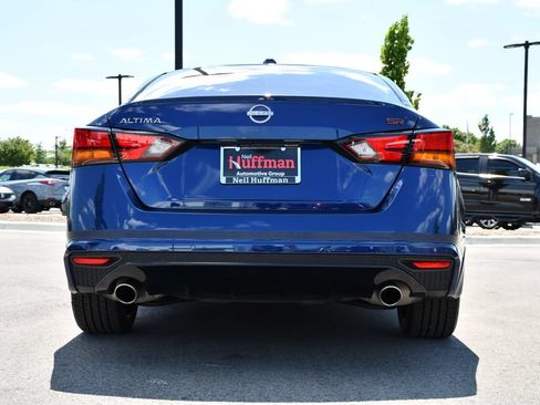 Used 2024 Nissan Altima 2.5 SR w/ SR Premium Package FWD image 6