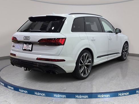 Used 2023 Audi SQ7 Prestige AWD/4WD image 6