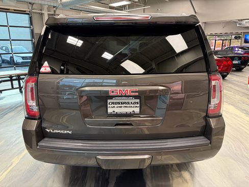 Used 2019 GMC Yukon SLT w/ Premium Edition image 37