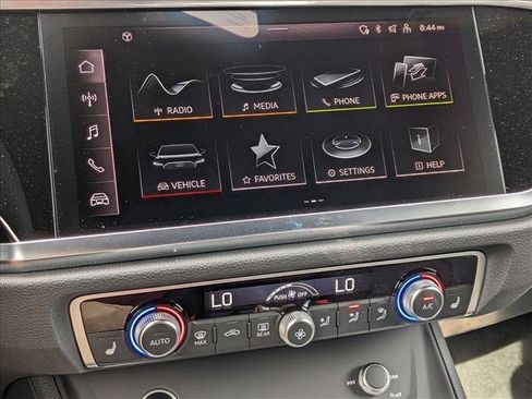 New 2025 Audi Q3 2.0T Premium image 11