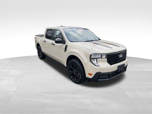 New 2025 Ford Maverick XLT w/ XLT Luxury Package image 7