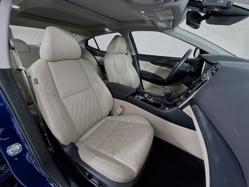 Used 2023 Nissan Maxima Platinum w/ Sport Mat Group image 29