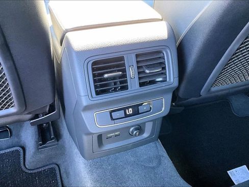 Used 2023 Audi Q5 2.0T Premium Plus w/ Premium Plus Package image 18