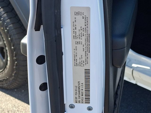 Used 2025 Jeep Wrangler Sport AWD/4WD image 26