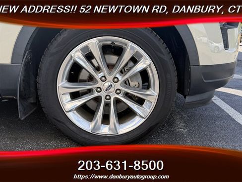Used 2018 Ford Explorer XLT w/ Equipment Group 202A AWD/4WD image 9