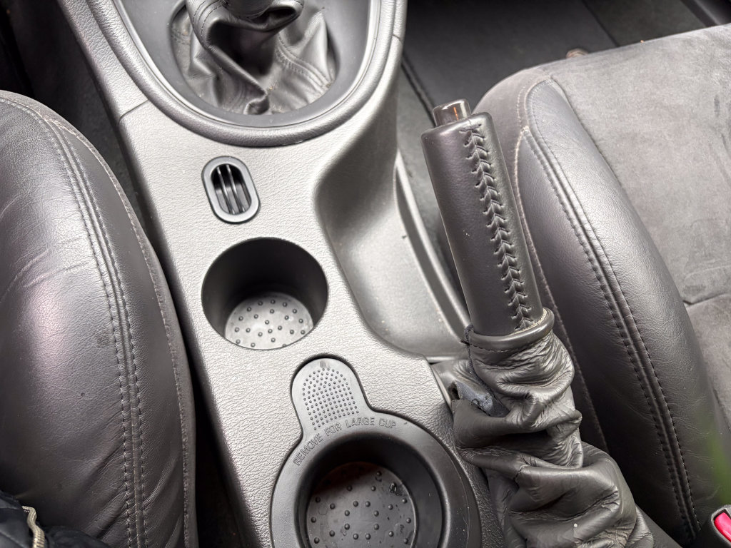 Used 2004 Ford Mustang Cobra RWD image 31