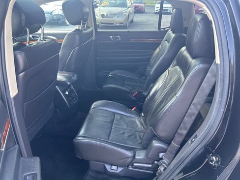 Used 2014 Lincoln MKT AWD w/ Equipment Group 201A image 10