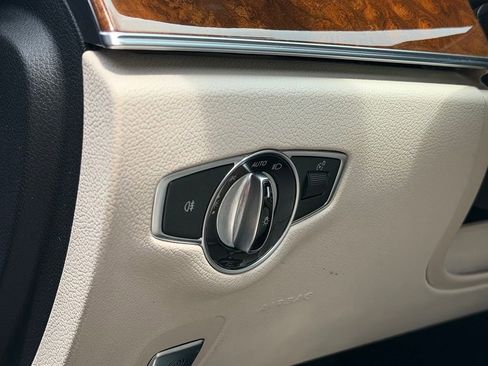 Used 2020 Mercedes-Benz E 450 4MATIC Sedan w/ Parking Assistance Package image 28