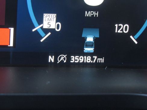 Used 2023 Ford F150 Platinum image 29