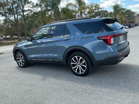 Used 2025 Ford Explorer ST-Line w/ Premium Package image 6