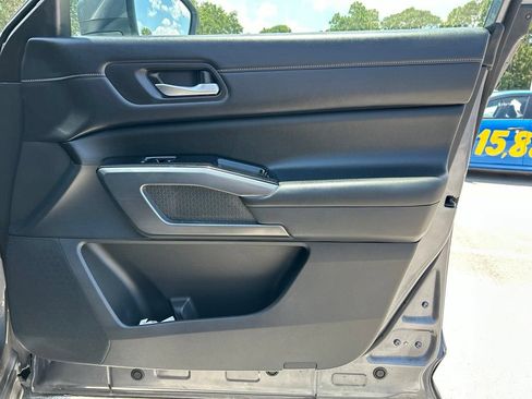 Certified 2024 Nissan Pathfinder SL AWD/4WD image 45
