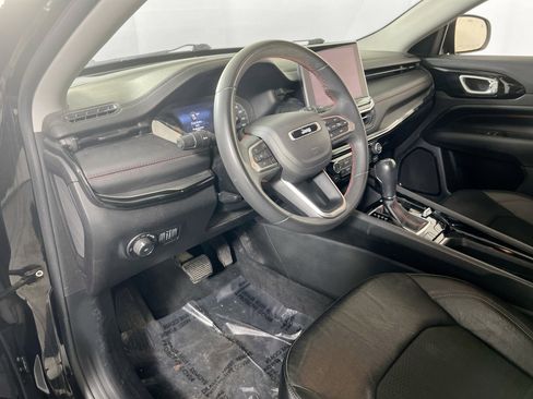 Used 2022 Jeep Compass Trailhawk image 9