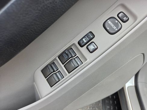 Used 2008 Toyota 4Runner SR5 AWD/4WD image 21