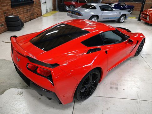 Used 2017 Chevrolet Corvette 2dr Stingray Z51 Cpe image 34