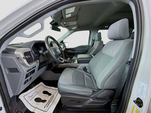 Used 2023 Ford F150 Lightning XLT image 19