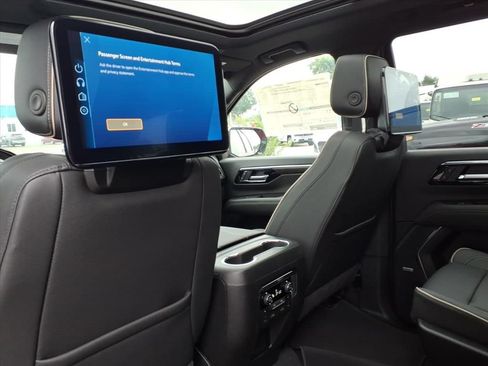 New 2026 Chevrolet Tahoe Premier AWD/4WD image 19