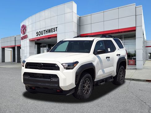 New 2026 Toyota 4Runner SR5 AWD/4WD image 2