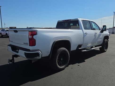 Used 2022 Chevrolet Silverado 3500 High Country w/ Z71 Off-Road Package AWD/4WD image 8