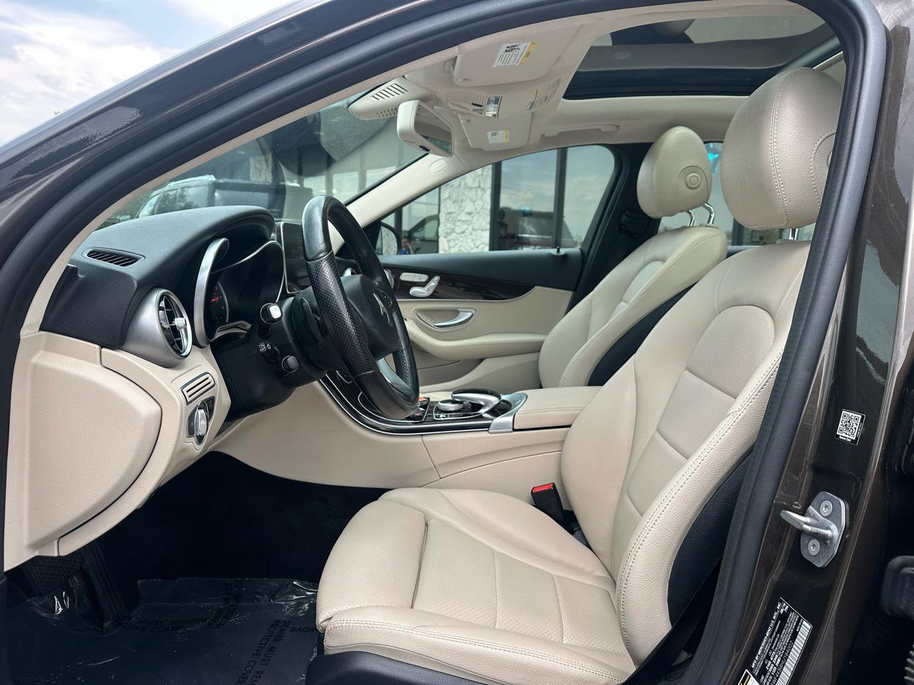 Used 2017 Mercedes-Benz C 300 4MATIC Sedan image 2