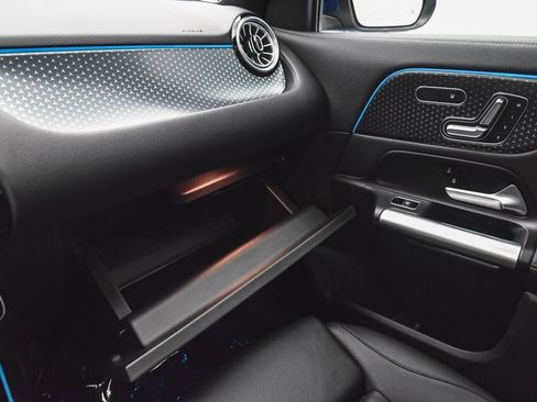 Used 2025 Mercedes-Benz GLA 250 GLA 250 image 16