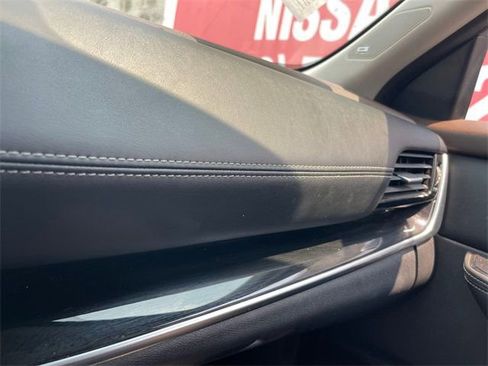 Used 2022 Nissan Rogue SL w/ SL Premium Package image 14