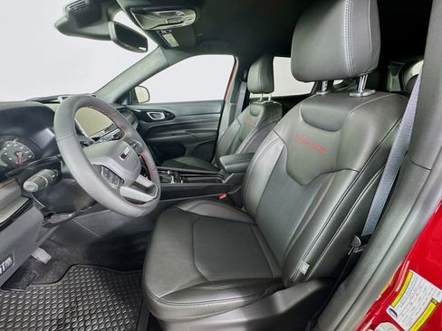 New 2026 Jeep Compass Trailhawk image 19