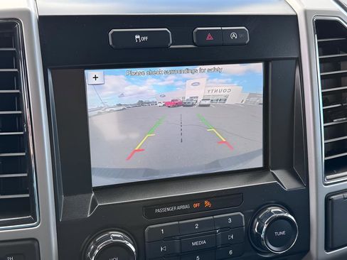 Used 2017 Ford F150 Lariat image 14