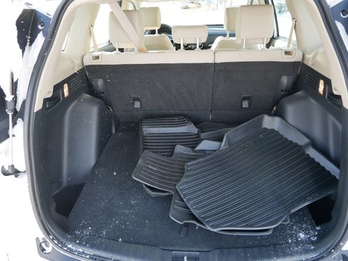 Used 2017 Honda CR-V LX image 18