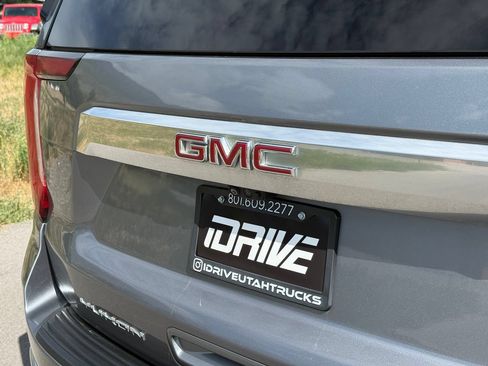 Used 2021 GMC Yukon XL Denali w/ Denali Premium Package AWD/4WD image 15