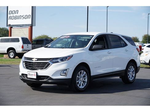 Used 2021 Chevrolet Equinox LS w/ LS Convenience Package image 7