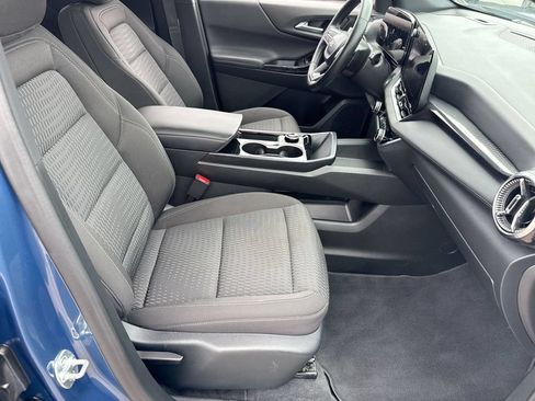 Used 2026 Chevrolet Equinox LT AWD/4WD image 28