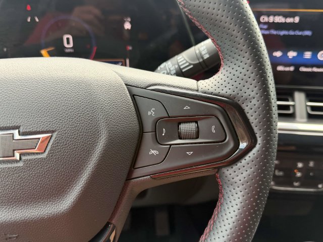 Certified 2024 Chevrolet Trax RS FWD image 25