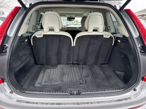 Used 2019 Volvo XC90 T6 Momentum w/ Protection Package Premier image 18
